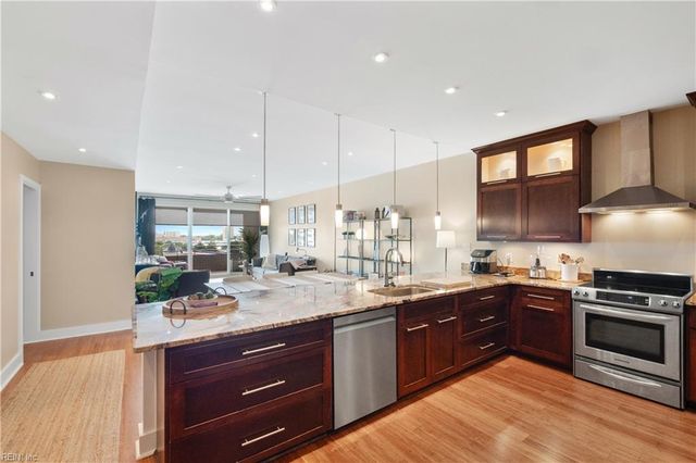 215 Brooke Ave Apt 510, Norfolk, VA 23510