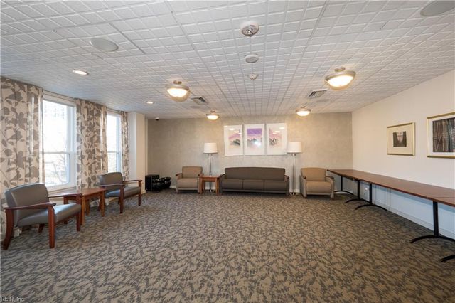215 Brooke Ave Apt 510, Norfolk, VA 23510