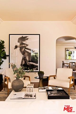 827 Yale Street, Santa Monica, CA 90403