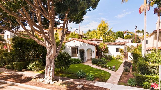 827 Yale Street, Santa Monica, CA 90403