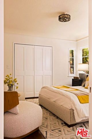 827 Yale Street, Santa Monica, CA 90403