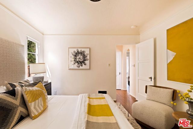827 Yale Street, Santa Monica, CA 90403