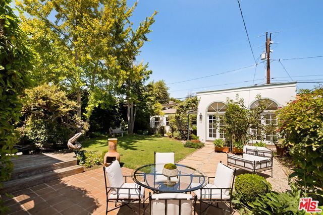 827 Yale Street, Santa Monica, CA 90403