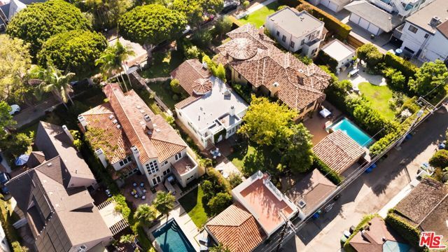 827 Yale Street, Santa Monica, CA 90403