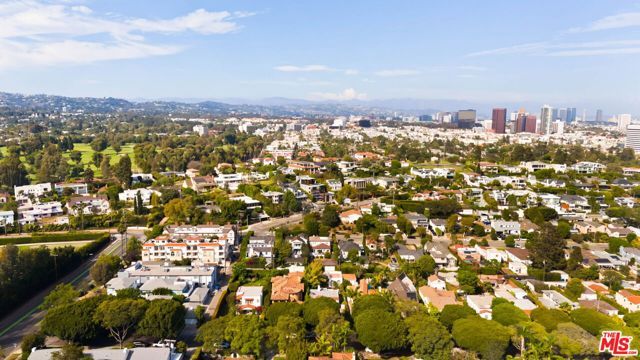 827 Yale Street, Santa Monica, CA 90403