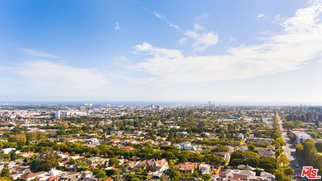 827 Yale Street, Santa Monica, CA 90403