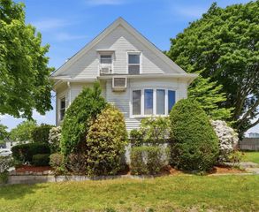 123 Oxford Street, Cranston, RI 02920