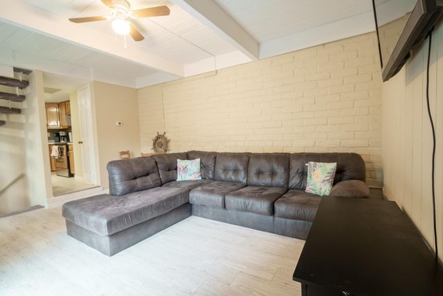 5475 Worthington Forest Place, Columbus, OH 43229
