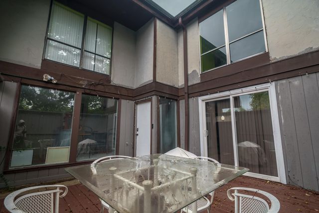 5475 Worthington Forest Place, Columbus, OH 43229