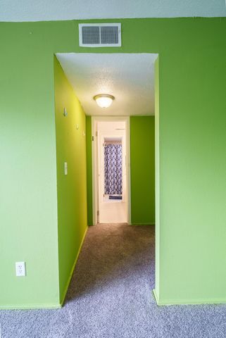 5475 Worthington Forest Place, Columbus, OH 43229