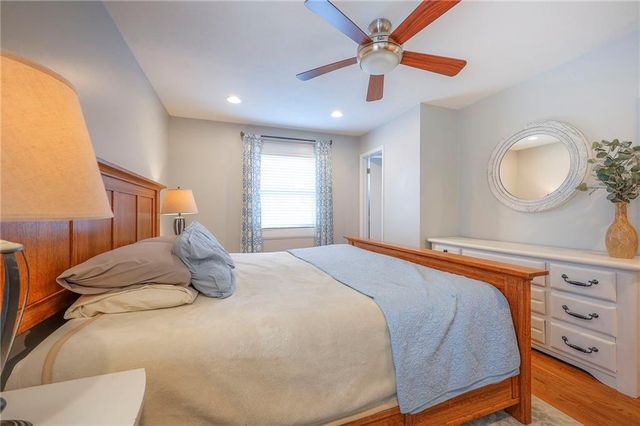 8609 W 89th Street, Overland Park, KS 66212