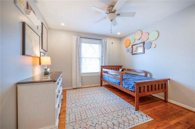 8609 W 89th Street, Overland Park, KS 66212