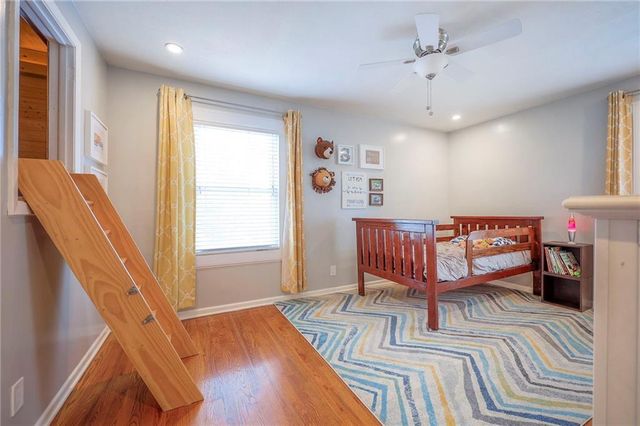 8609 W 89th Street, Overland Park, KS 66212