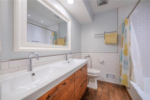 8609 W 89th Street, Overland Park, KS 66212