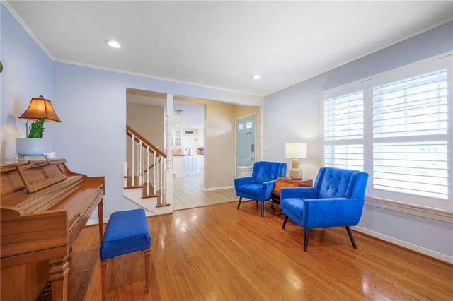 8609 W 89th Street, Overland Park, KS 66212