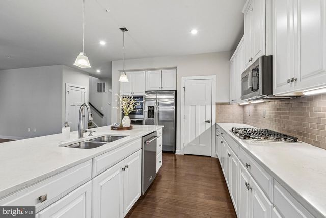 506 LADYWELL ST, Middle River, MD 21220