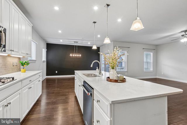506 LADYWELL ST, Middle River, MD 21220