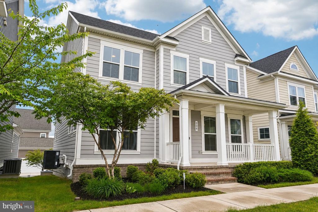 Image 1 of property listing at 506 LADYWELL ST, Middle River, MD 21220