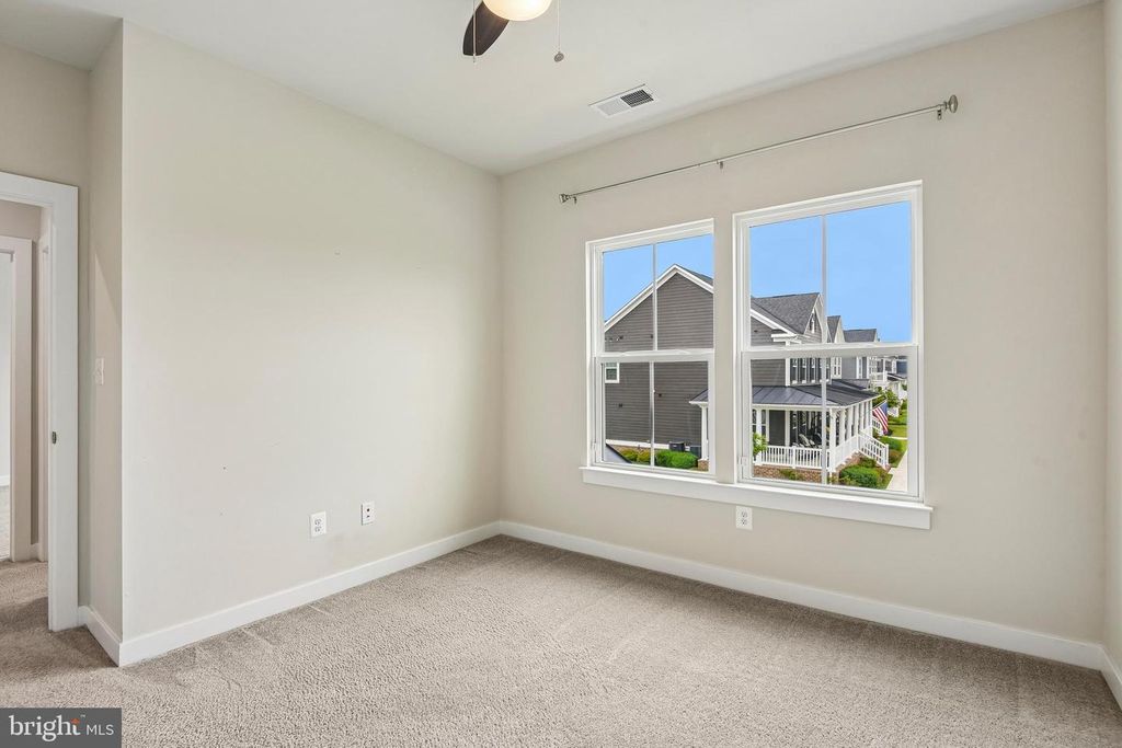 Image 28 of property listing at 506 LADYWELL ST, Middle River, MD 21220