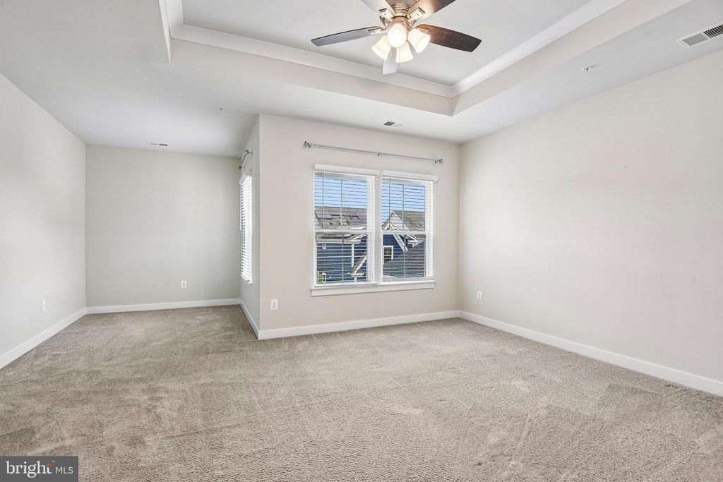 Image 32 of property listing at 506 LADYWELL ST, Middle River, MD 21220