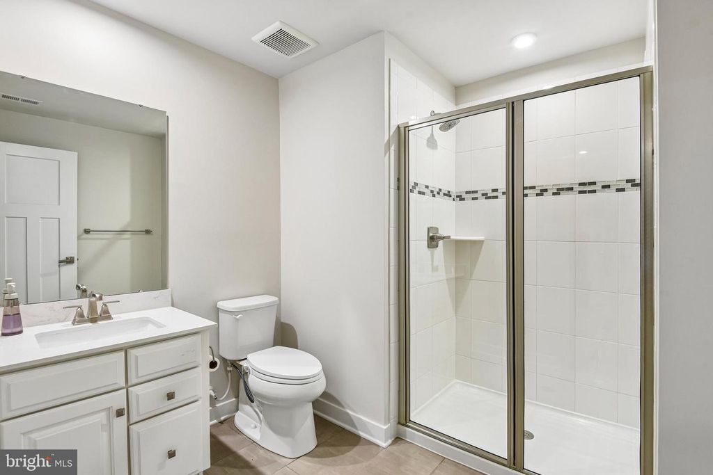 Image 38 of property listing at 506 LADYWELL ST, Middle River, MD 21220