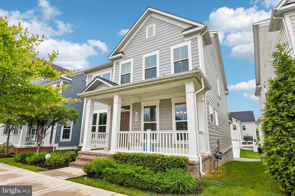 Image 6 of property listing at 506 LADYWELL ST, Middle River, MD 21220
