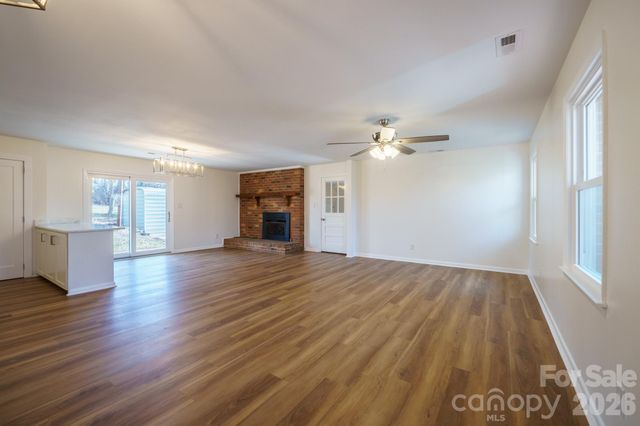 1254 Huckleberry Drive, Lincolnton, NC 28092