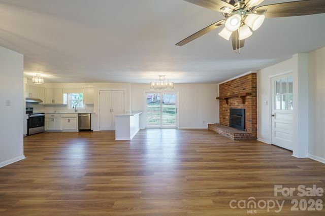 1254 Huckleberry Drive, Lincolnton, NC 28092