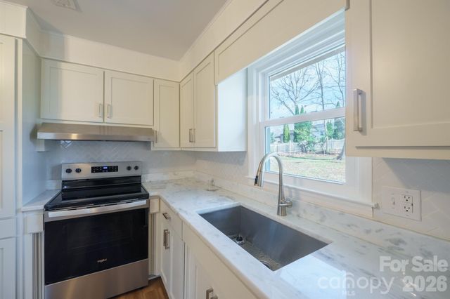 1254 Huckleberry Drive, Lincolnton, NC 28092