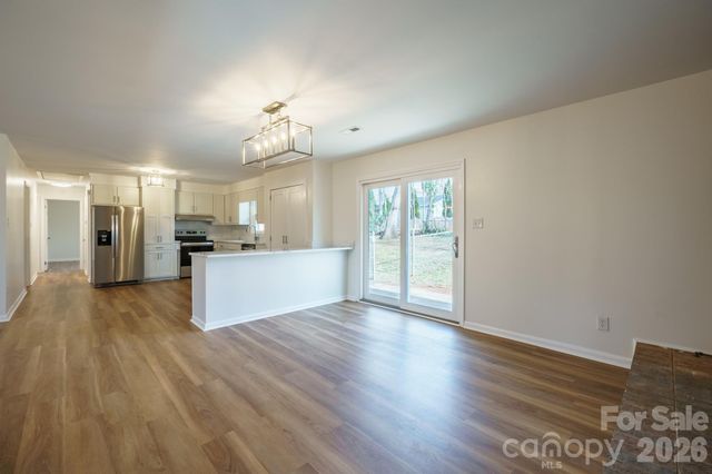 1254 Huckleberry Drive, Lincolnton, NC 28092