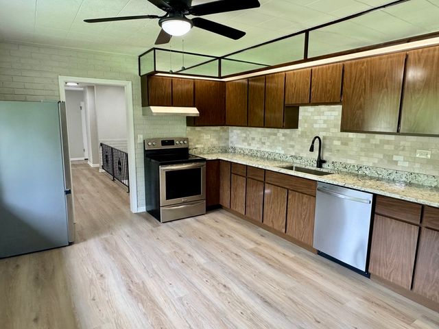 2508 Gabriel Avenue, Zion, IL 60099