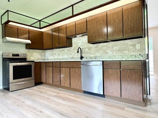 2508 Gabriel Avenue, Zion, IL 60099