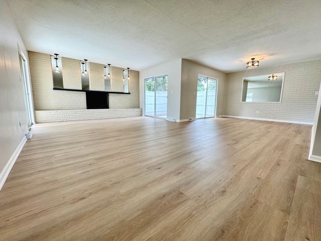 2508 Gabriel Avenue, Zion, IL 60099