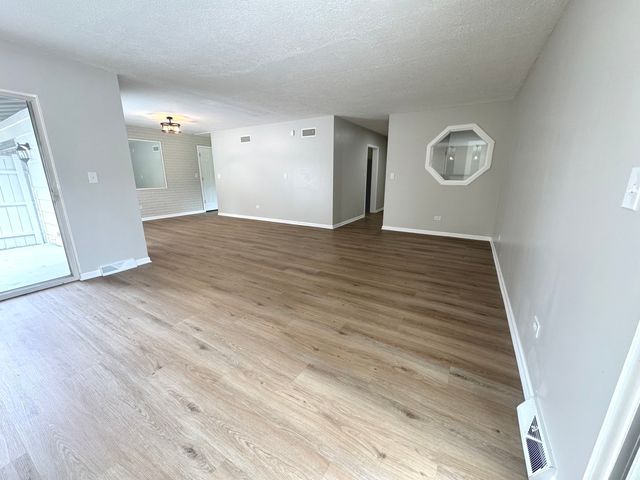 2508 Gabriel Avenue, Zion, IL 60099