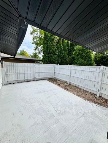 2508 Gabriel Avenue, Zion, IL 60099