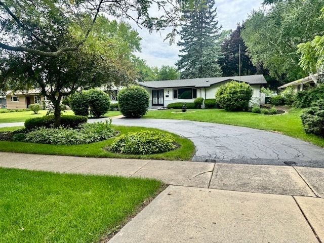 2508 Gabriel Avenue, Zion, IL 60099