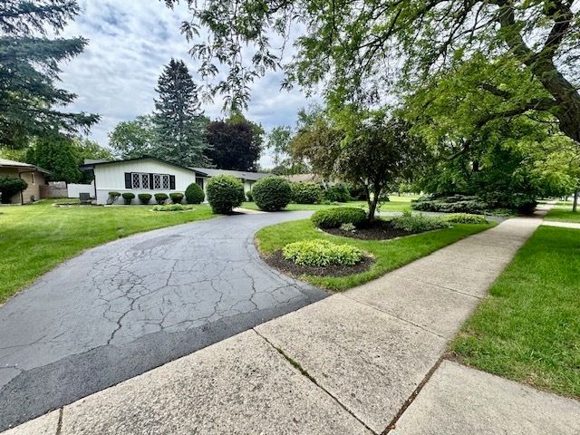 2508 Gabriel Avenue, Zion, IL 60099