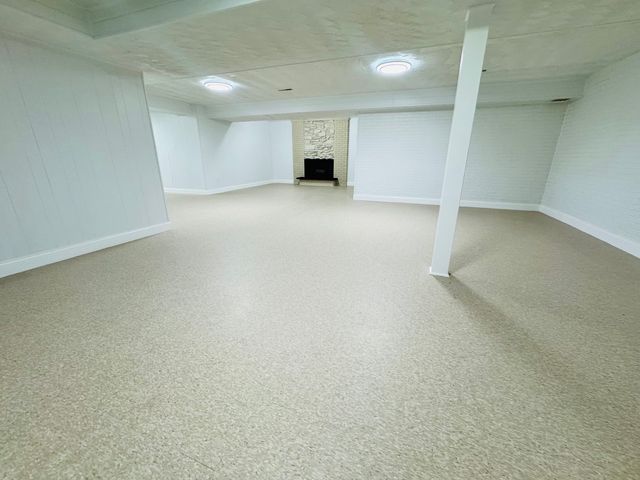 2508 Gabriel Avenue, Zion, IL 60099