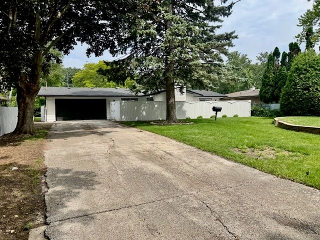 2508 Gabriel Avenue, Zion, IL 60099