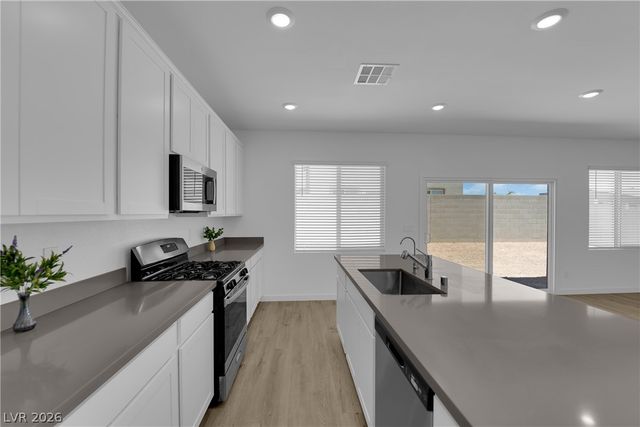8326 Hayden Hills Avenue, Las Vegas, NV 89147