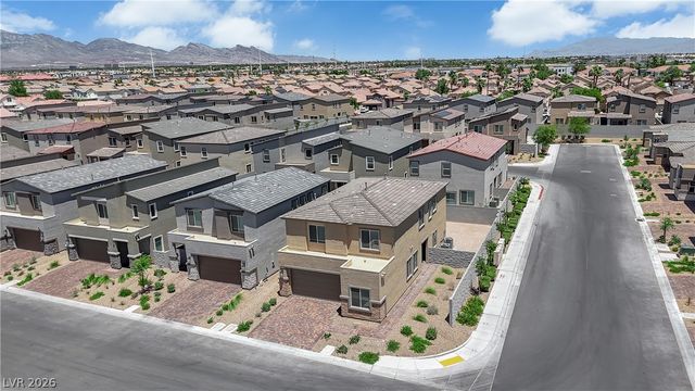 8326 Hayden Hills Avenue, Las Vegas, NV 89147