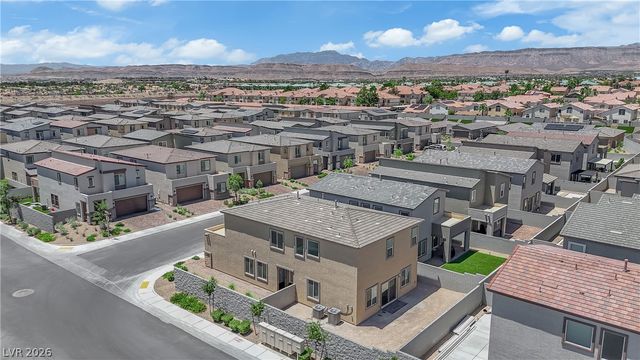 8326 Hayden Hills Avenue, Las Vegas, NV 89147