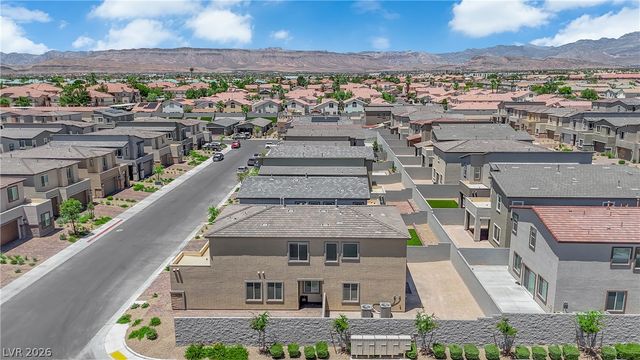 8326 Hayden Hills Avenue, Las Vegas, NV 89147
