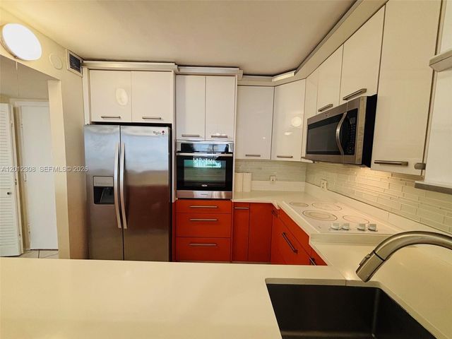 1817 S Ocean Dr 622, Hallandale Beach, FL 33009