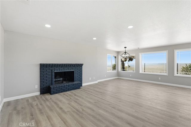25735 Santa Rosa Road, Apple Valley, CA 92308