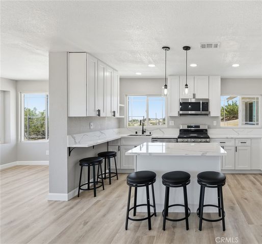 25735 Santa Rosa Road, Apple Valley, CA 92308
