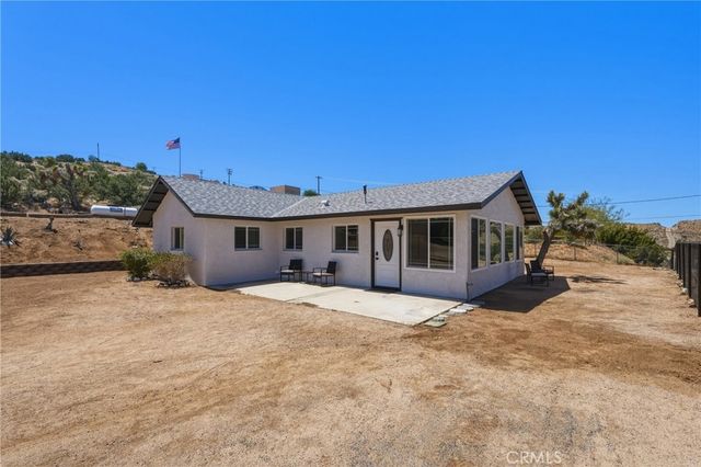 25735 Santa Rosa Road, Apple Valley, CA 92308