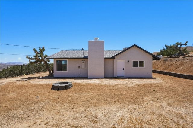 25735 Santa Rosa Road, Apple Valley, CA 92308
