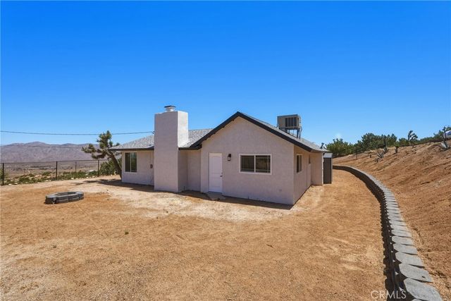 25735 Santa Rosa Road, Apple Valley, CA 92308