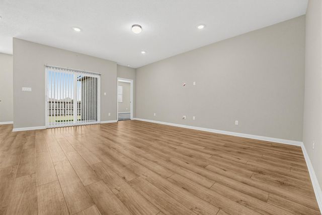 209 Swinging H LN, Georgetown, TX 78633